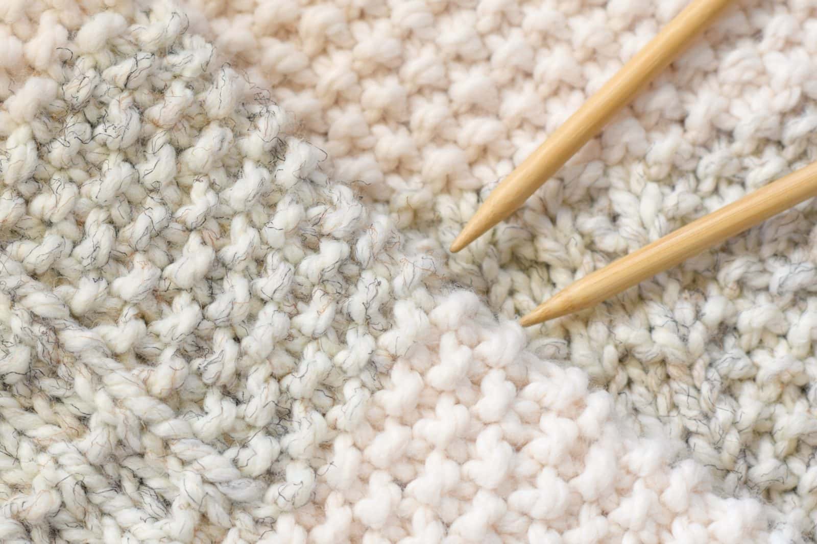 How to Knit a Blanket with Straight Needles (Expert's Guide) Artistry Art